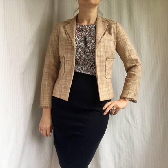 ⚜️BCBG tweed pink blazer⚜️ - Picture 4 of 8